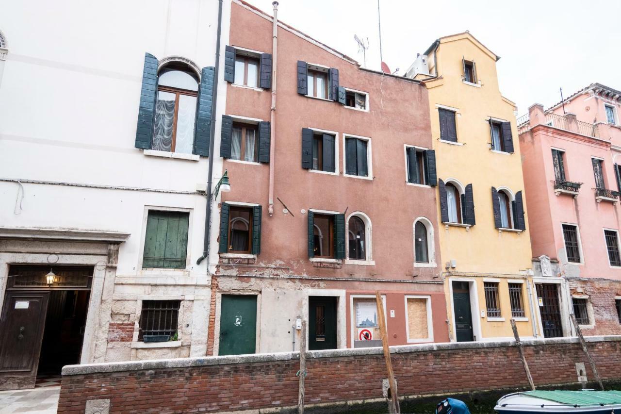 Venice Little Canal Exteriér fotografie